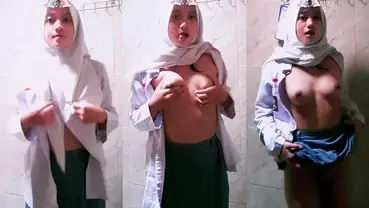 Bokep Jilbab SMP Pulang Sekolah Kirim Pap Guru